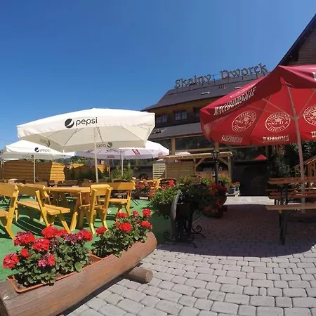 Hotel Skalny Dworek *