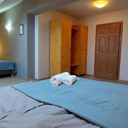 Skalny Dworek ホテル *