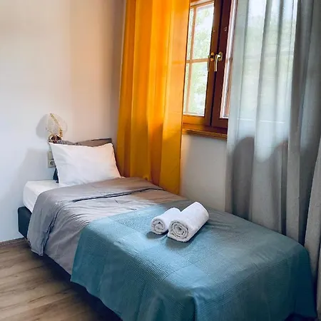 Skalny Dworek * Brenna