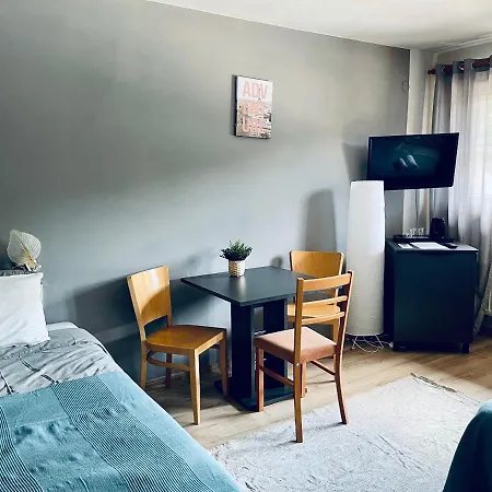 Hotel Skalny Dworek *