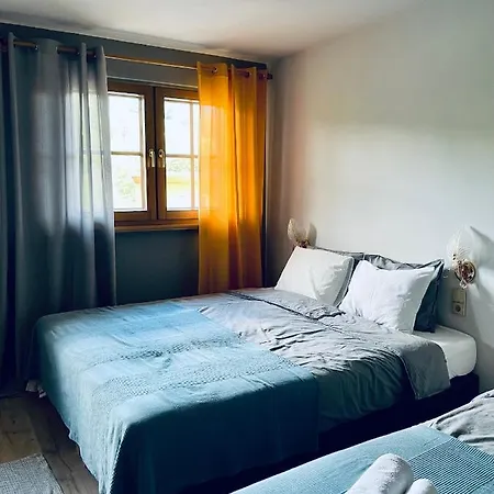 Hotel Skalny Dworek