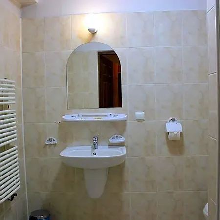 Skalny Dworek Szálloda