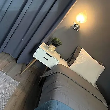 Otel Skalny Dworek