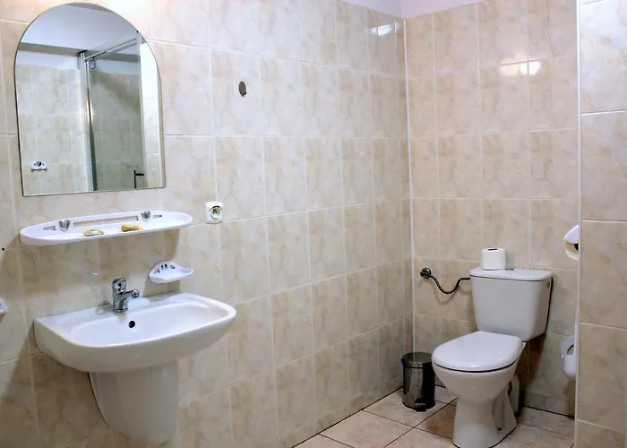 Hotel Skalny Dworek *