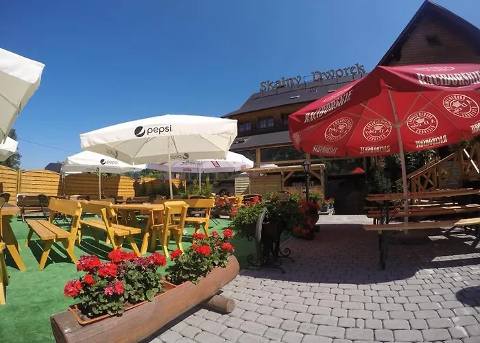 Hotel Skalny Dworek *