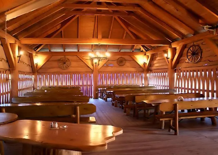 Hotel Skalny Dworek *