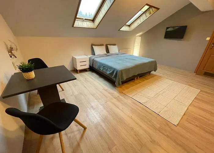 Skalny Dworek فندق