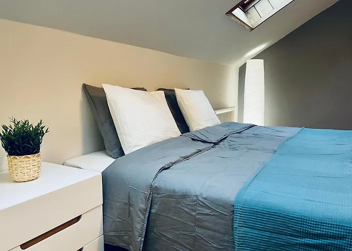 Skalny Dworek Hotel *